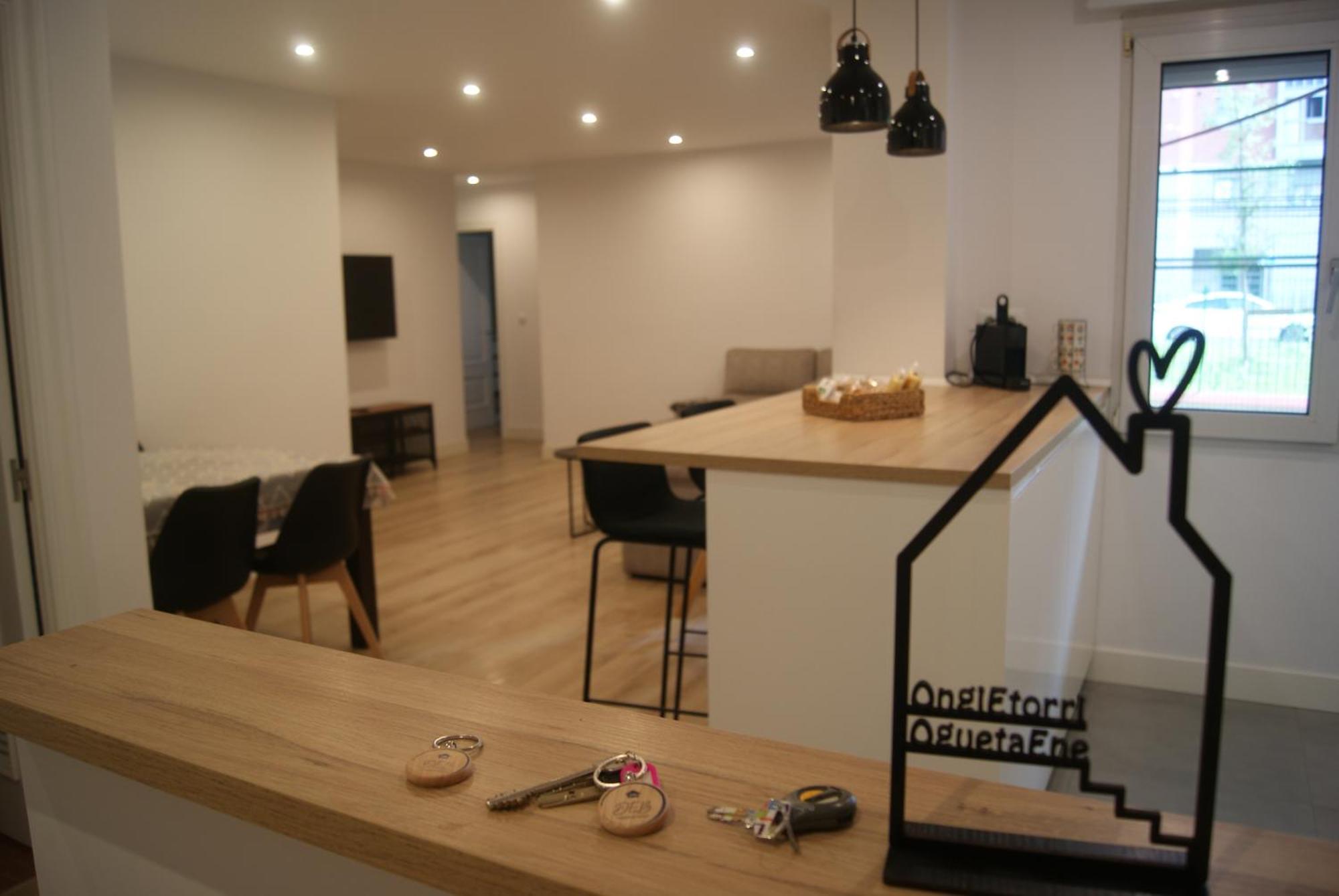 Grande, Nuevo, Garaje, Arena, Casco Viejo Appartement